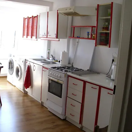 Goscinne Irene Hostal *